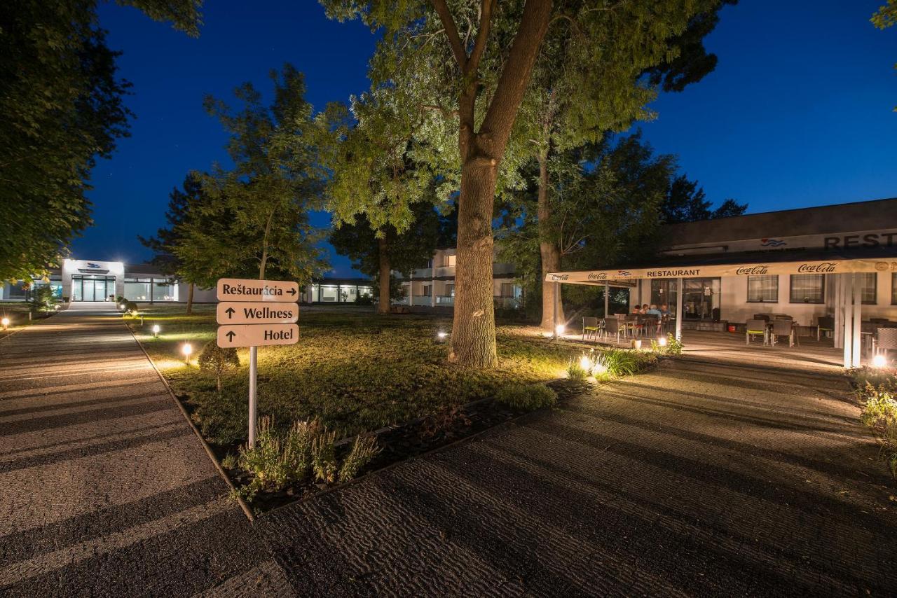 Termaly Male Bielice Hotel Partizanske Luaran gambar