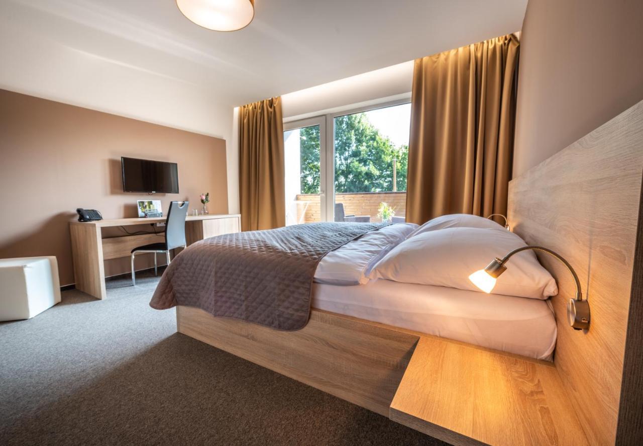 Termaly Male Bielice Hotel Partizanske Luaran gambar