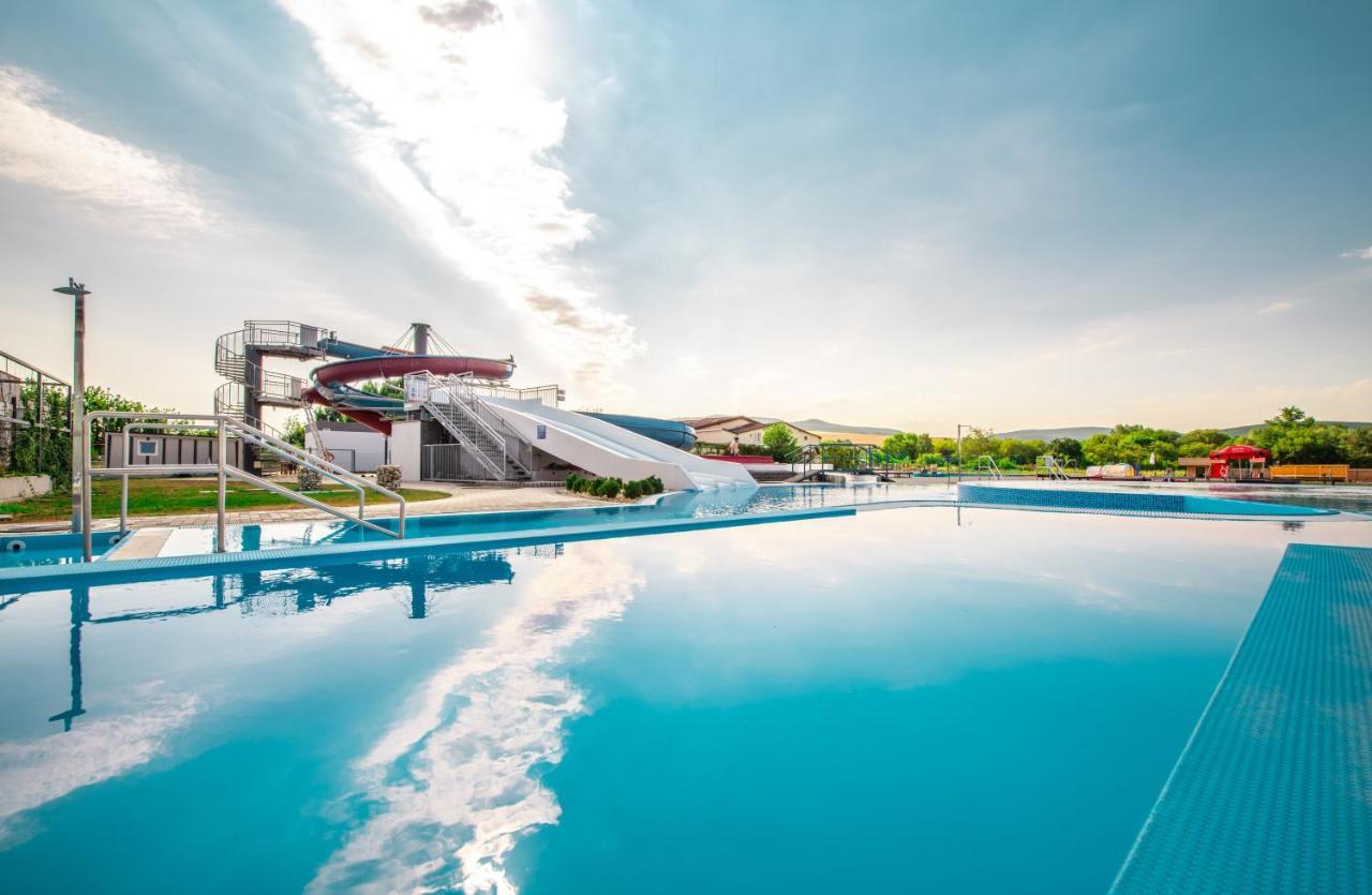 Termaly Male Bielice Hotel Partizanske Luaran gambar